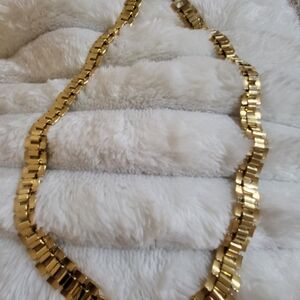 VTG 18 In. Mesh  Chain Link Pollished Smooth Elegant Gold Tone Necklace
